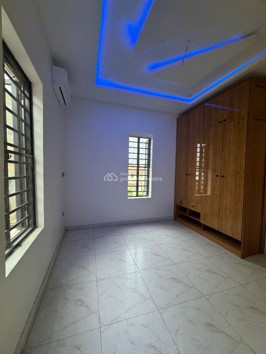 Unique 2 Bedroom Fully Serviced Apartment, Admiralty Homes, Off Alpha Beach Road, Lekki, Lagos, Flat / Apartment for Rent