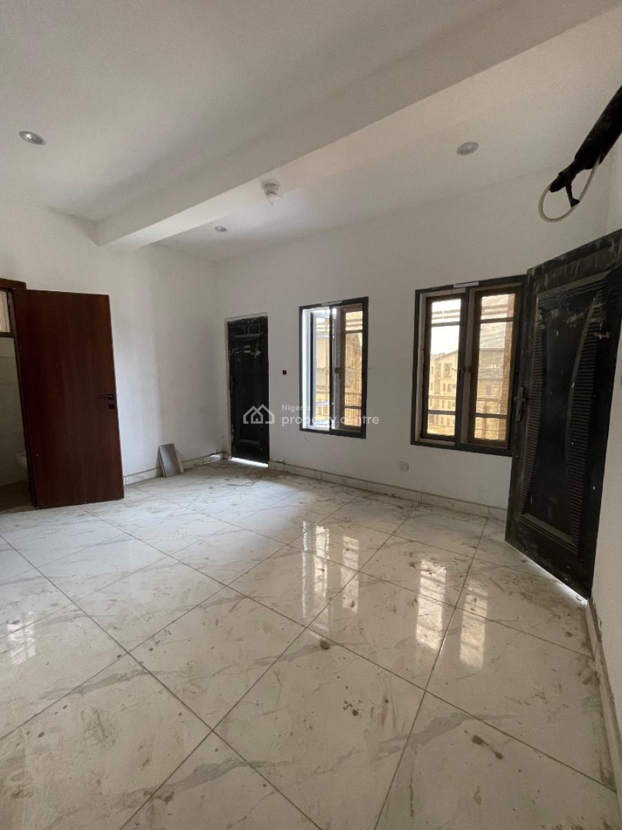 Contemporary 10 Units of 1 Bedroom Apartment, Therra Annex Estate, Ogbeni Street, Sangotedo, Ajah, Lagos, Block of Flats for Sale