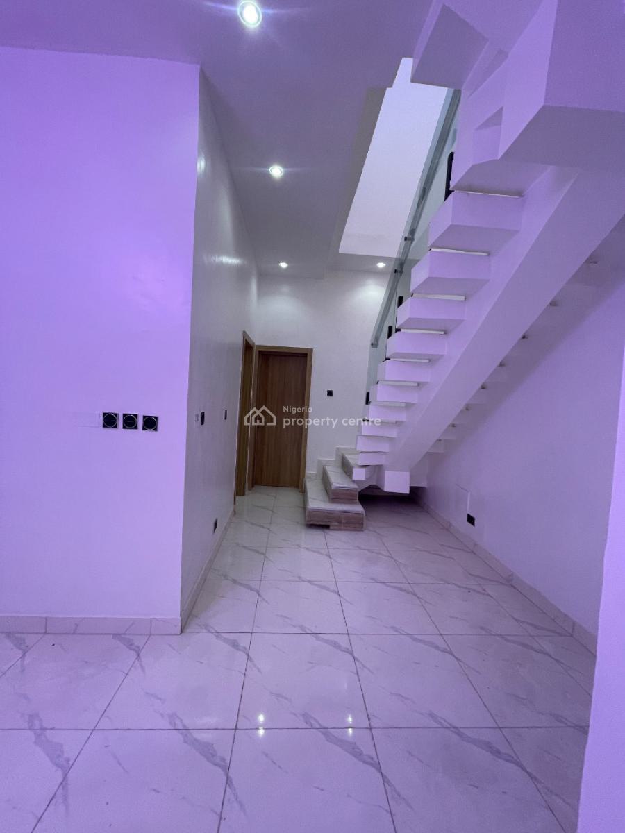 Elegantly Built 4 Bedroom Semi Detached Duplex with Bq, Ikota, Lekki, Lagos, Semi-detached Duplex for Rent