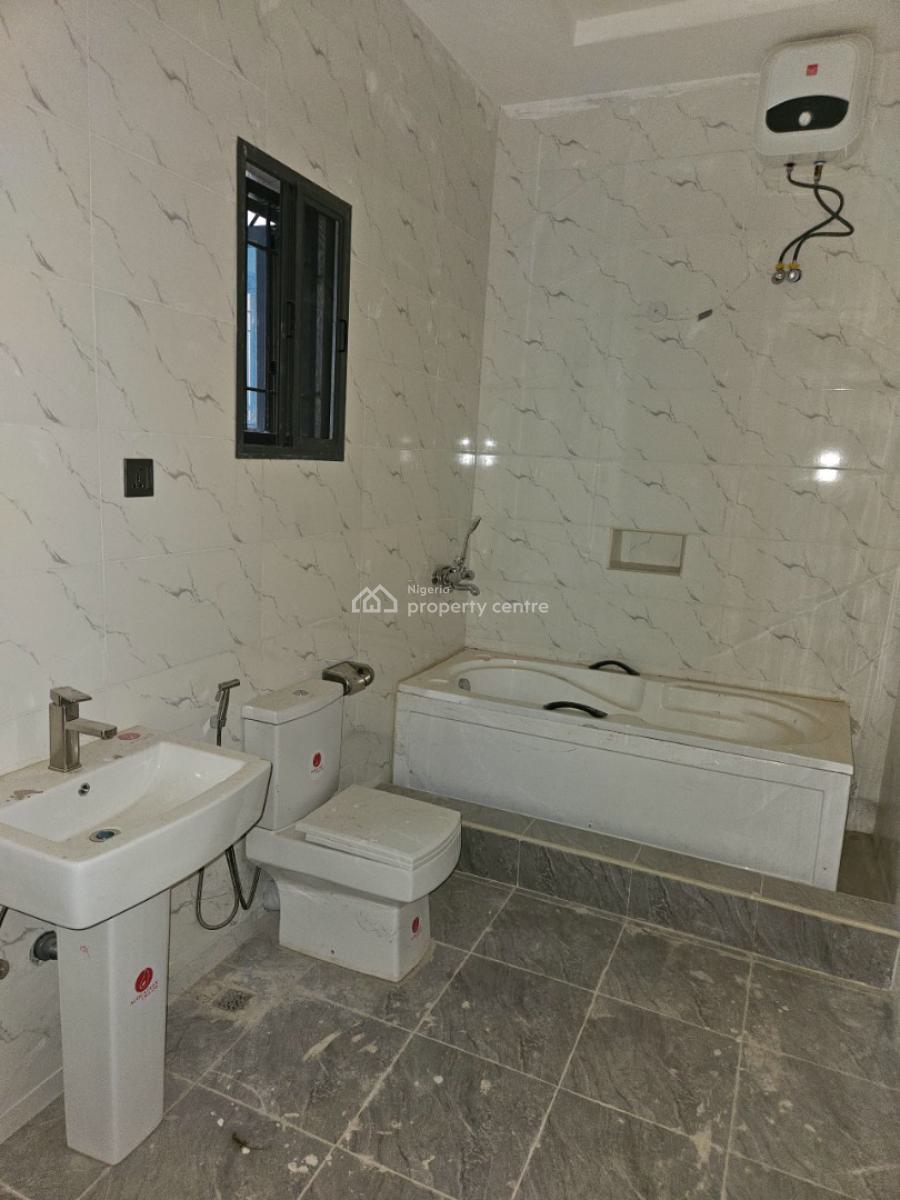 Brandnew 6 Bedroom Duplex with 2 Selfcon B/q and a Swimming Pool, Riverpark Estate Along Airport Road, Lugbe District, Abuja, Detached Duplex for Sale