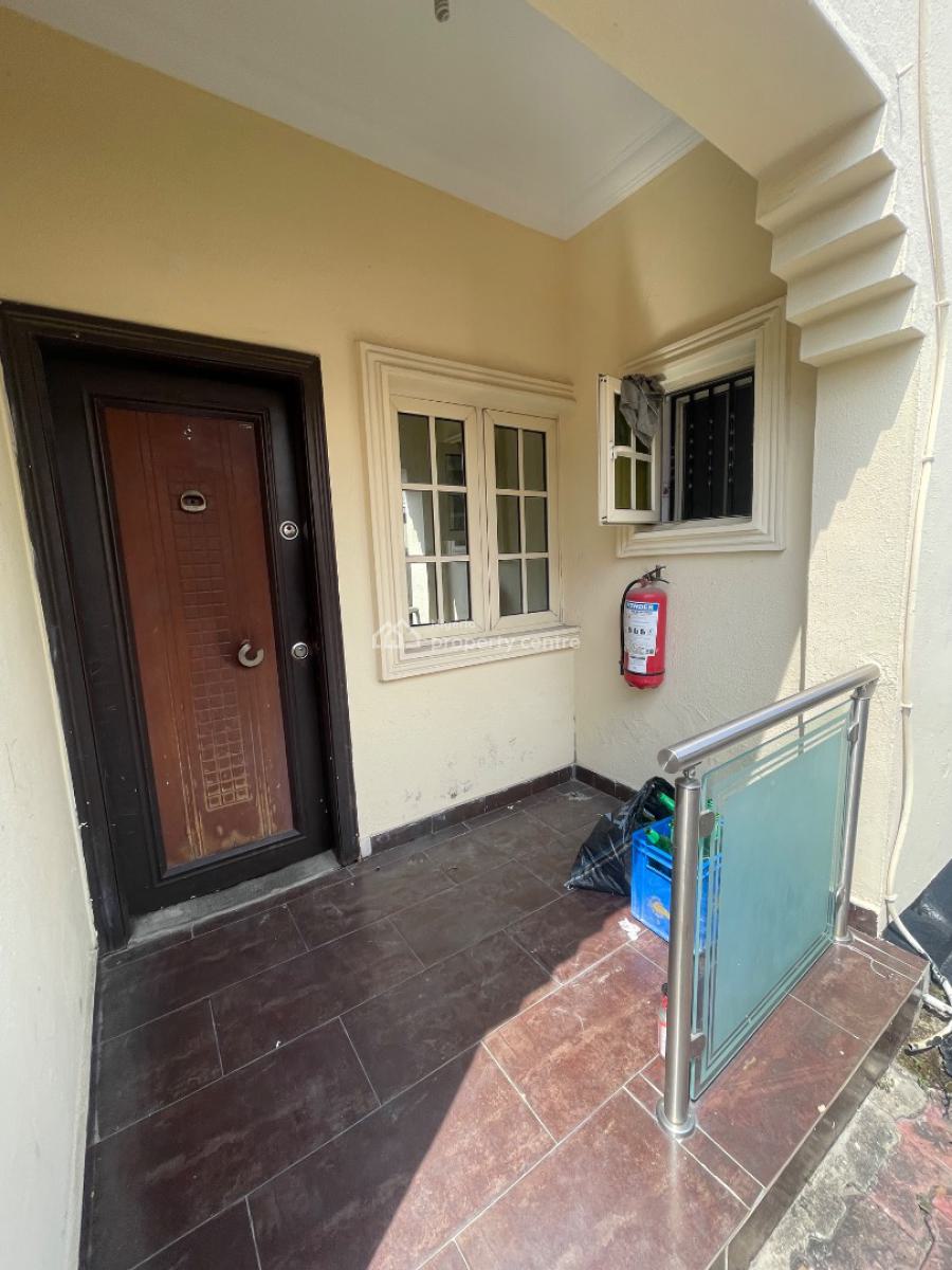 5 Bedroom, Off Hakeem Dickson, Lekki Phase 1, Lekki, Lagos, Terraced Duplex for Rent