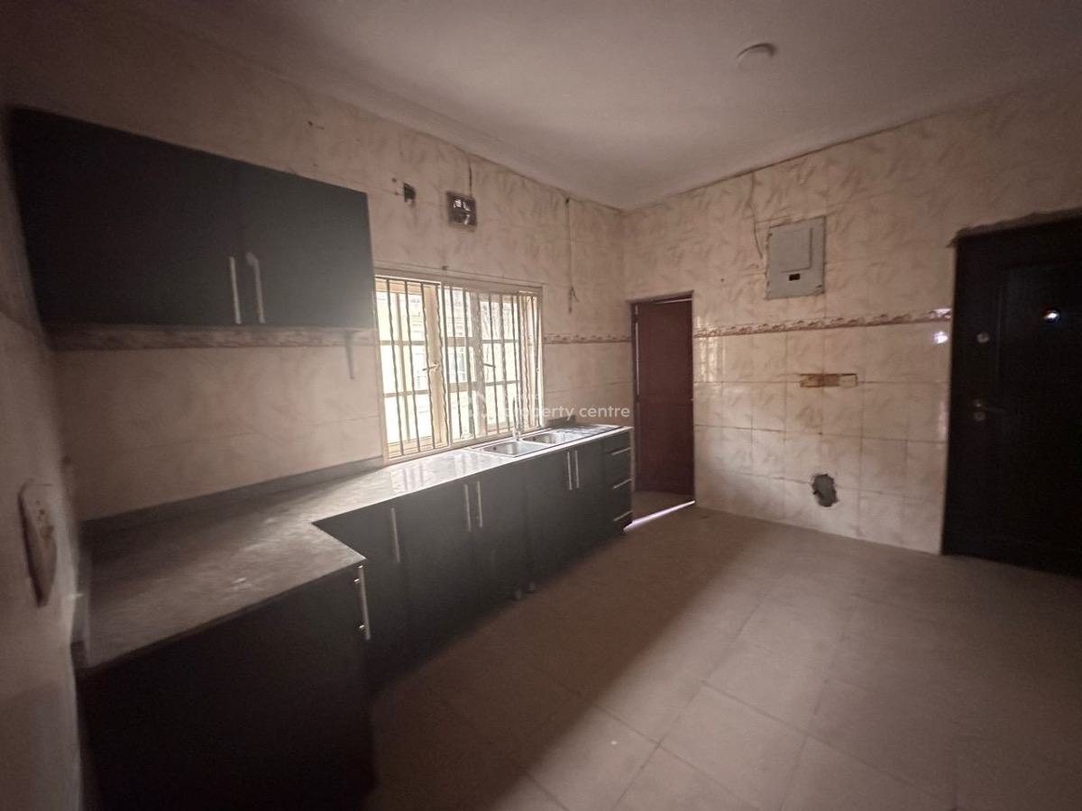 5 Bedroom, Off Hakeem Dickson, Lekki Phase 1, Lekki, Lagos, Terraced Duplex for Rent