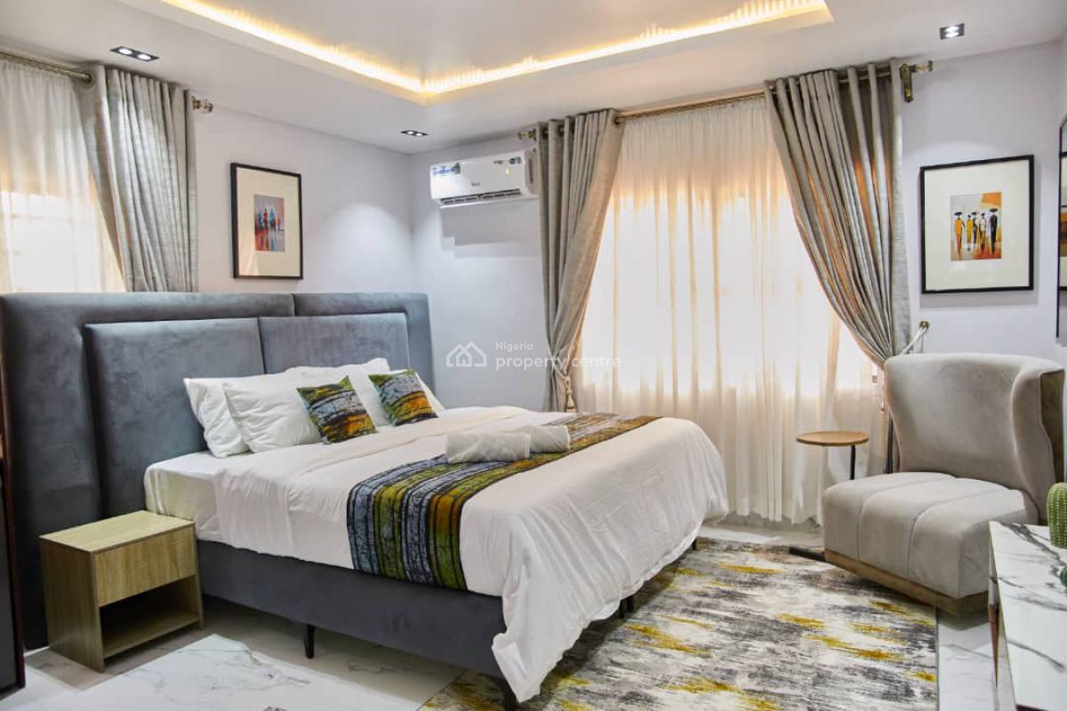 Stylish Studio Apartment, Adeola Ajayi Crescent Off Oludegun Avenue, Mafoluku, Oshodi, Lagos, Self Contain (single Rooms) Short Let