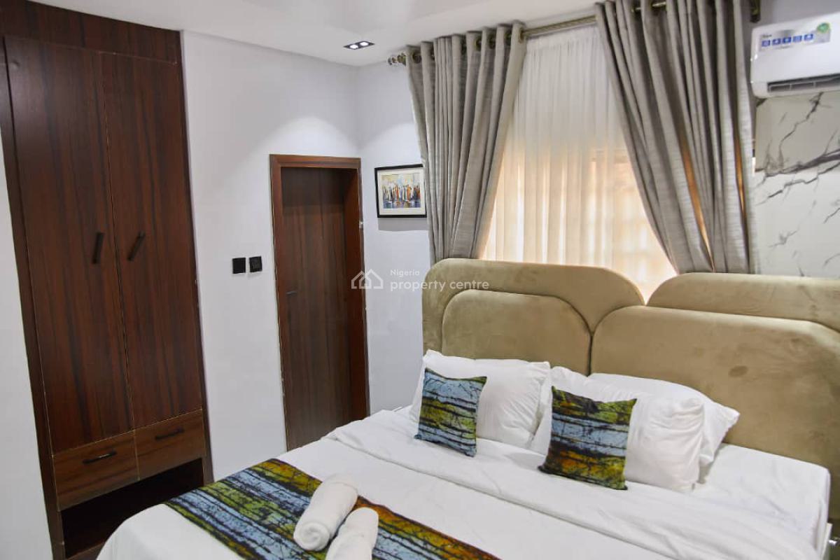 Unique 1-bed Apartment, Adeola Ajayi Crescent Off Oludegun Avenue, Mafoluku, Oshodi, Lagos, Flat / Apartment Short Let