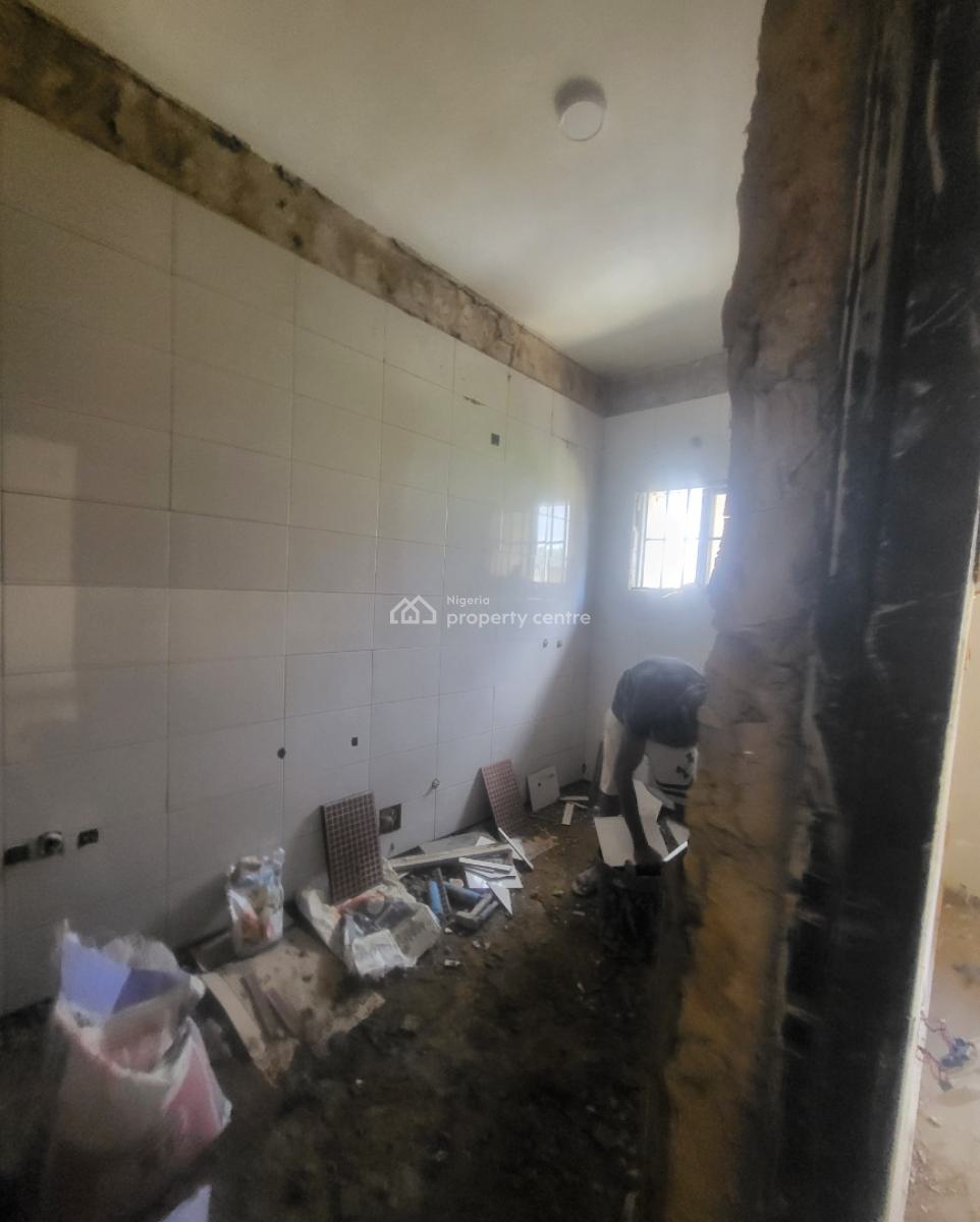 Luxurious Massive 2 Bedroom Flat, Near Agis, Area 11, Garki, Abuja, Flat / Apartment for Rent