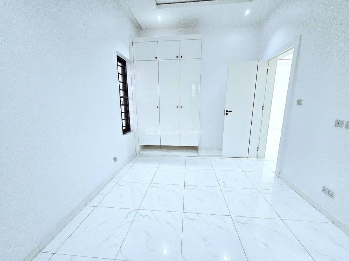 5 Bedroom Detached House with Bq, Orchid Road, Lekki, Lagos, Terraced Duplex for Sale
