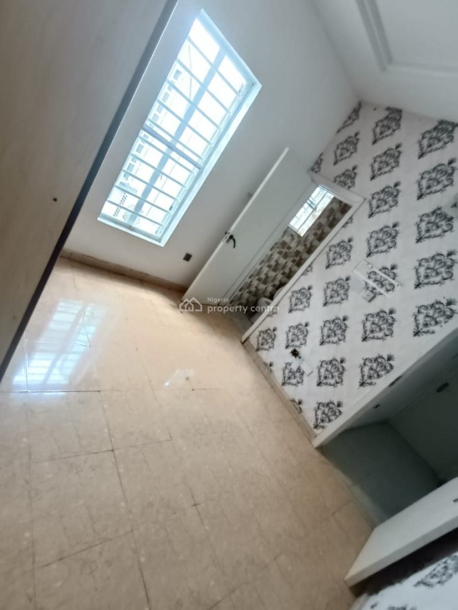 Room Self Available(shared Kitchen ), Orchid, Lekki, Lagos, Flat / Apartment for Rent