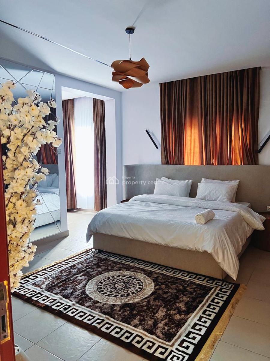 Beautifully Furnished 3 Bedroom Apartment with Ps5 and Snooker, Chevron, Lekki, Lagos, Flat / Apartment Short Let