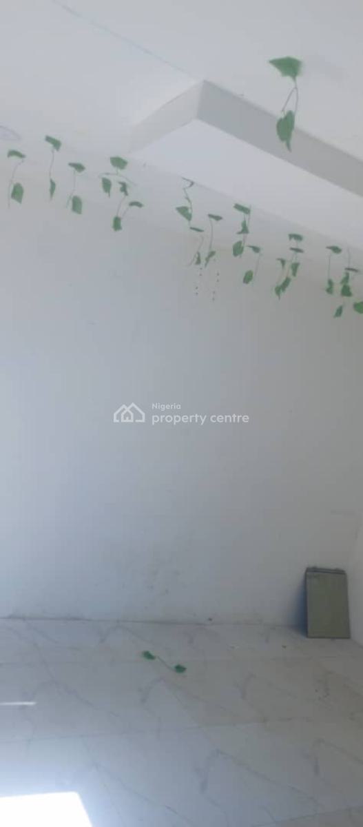 Sharp and Clean Shop in a Plaza By The Express, Abijo, Lekki, Lagos, Shop for Rent