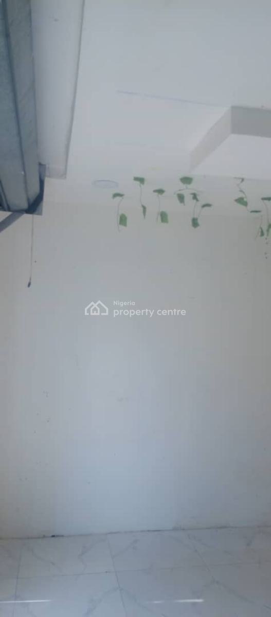 Sharp and Clean Shop in a Plaza By The Express, Abijo, Lekki, Lagos, Shop for Rent