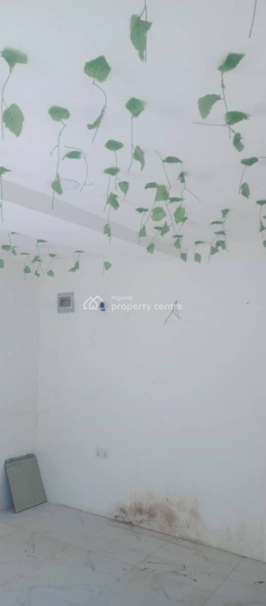 Sharp and Clean Shop in a Plaza By The Express, Abijo, Lekki, Lagos, Shop for Rent