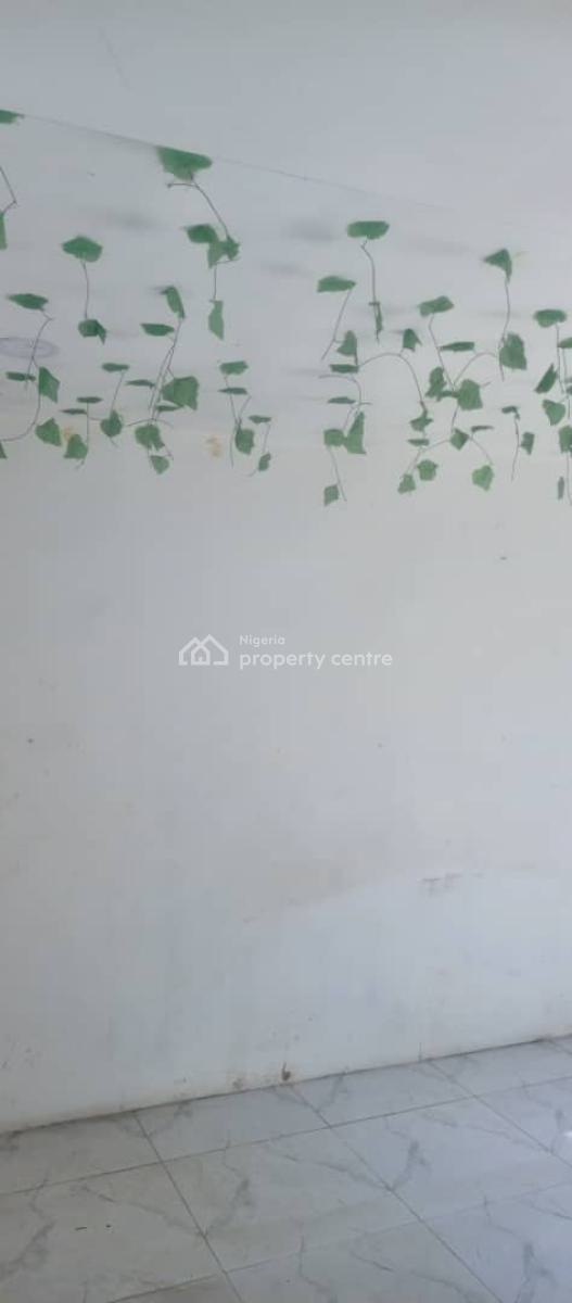 Sharp and Clean Shop in a Plaza By The Express, Abijo, Lekki, Lagos, Shop for Rent