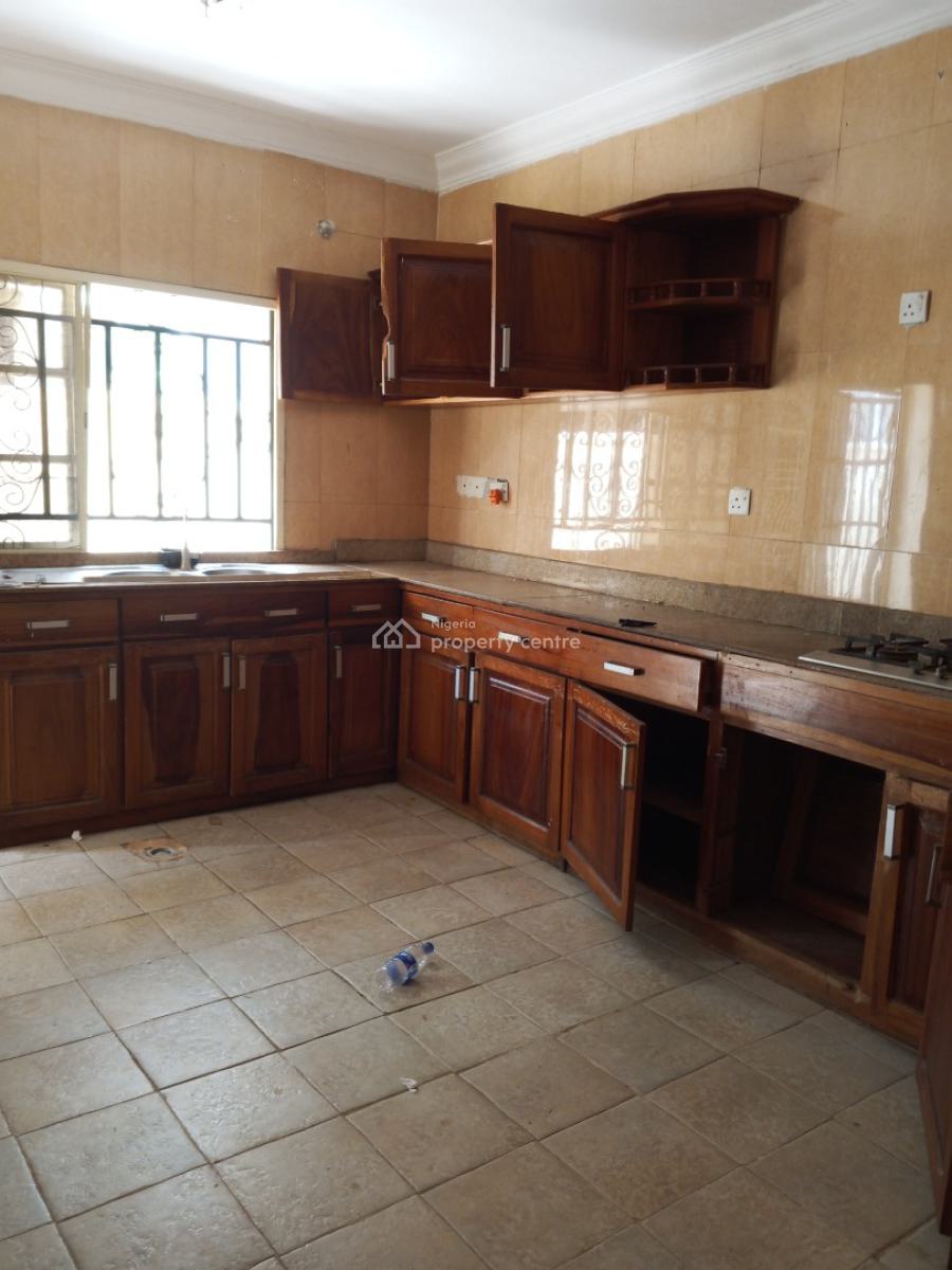 Spacious 4 Bedroom Semi Detached House with Bq, Off Pinnock Beach Road, Osapa, Lekki, Lagos, Semi-detached Duplex for Rent