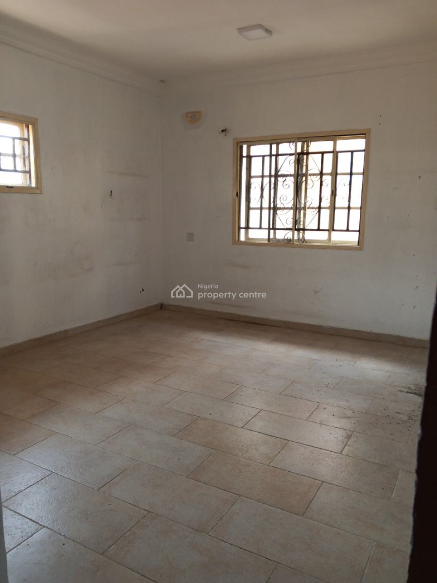 Spacious 4 Bedroom Semi Detached House with Bq, Off Pinnock Beach Road, Osapa, Lekki, Lagos, Semi-detached Duplex for Rent