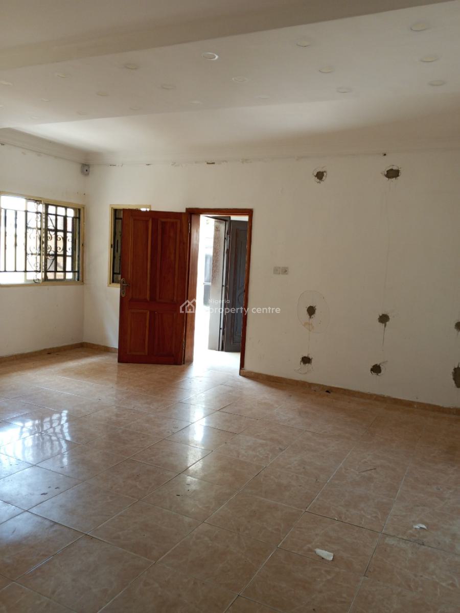 Spacious 4 Bedroom Semi Detached House with Bq, Off Pinnock Beach Road, Osapa, Lekki, Lagos, Semi-detached Duplex for Rent