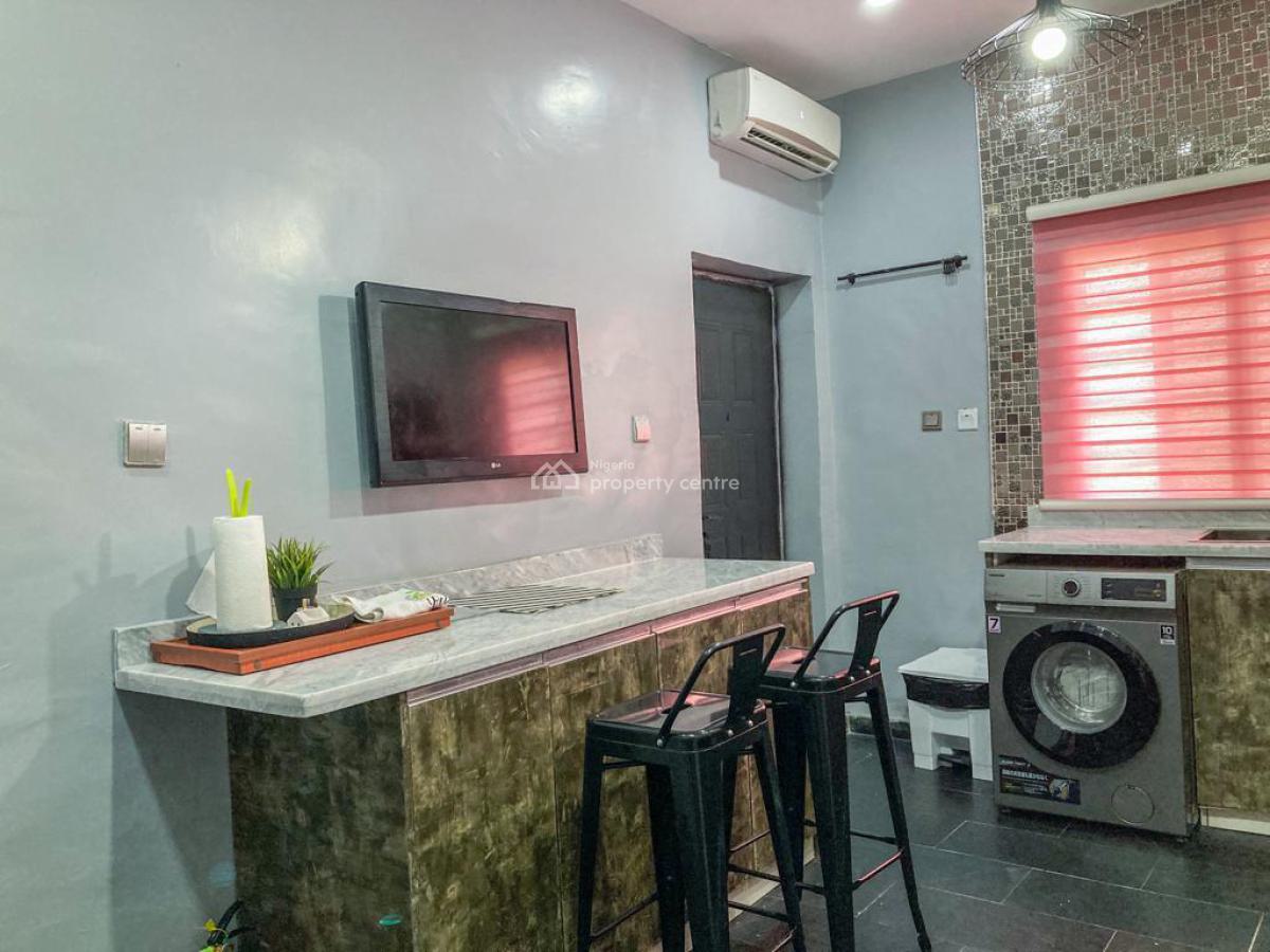 Luxury 2 Bedroom Apartment, New Horizon 2 Estate, Ikate Elegushi, Lekki, Lagos, House Short Let