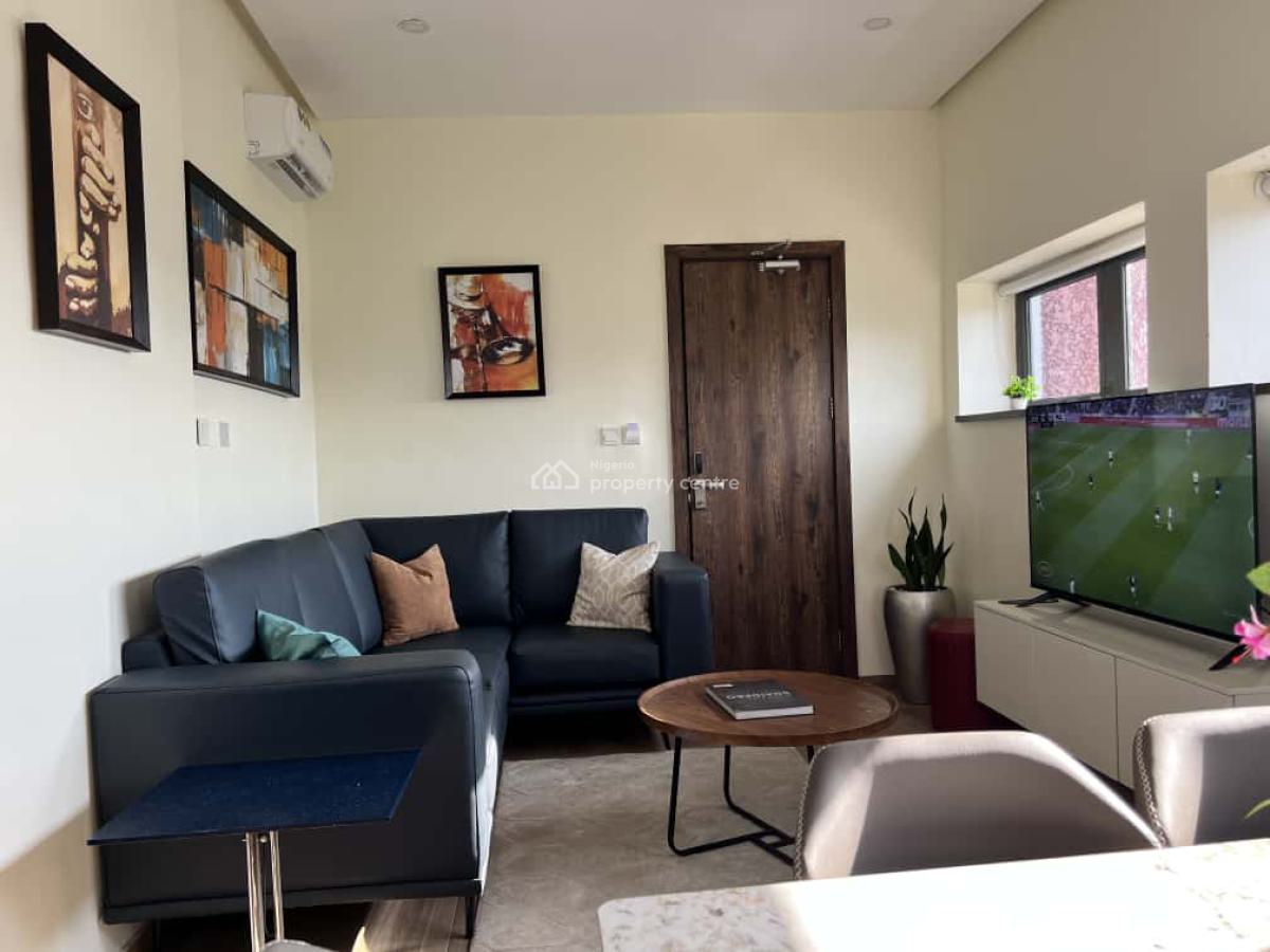 2 Bedroom Apartment, 19, Enahoro Crescent New Road Just Before Chevron Traffic Light., Lekki, Lagos, Flat / Apartment Short Let