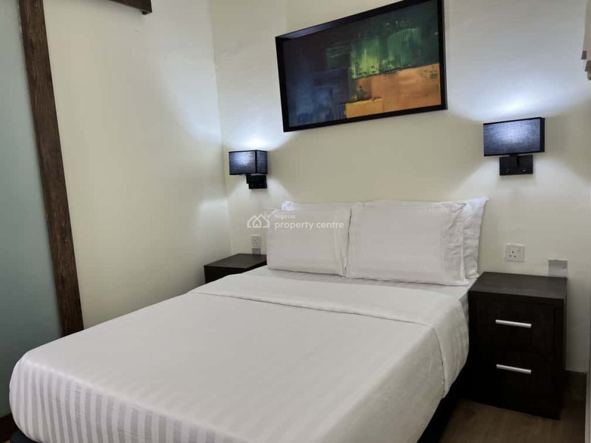 2 Bedroom Apartment, 19, Enahoro Crescent New Road Just Before Chevron Traffic Light., Lekki, Lagos, Flat / Apartment Short Let
