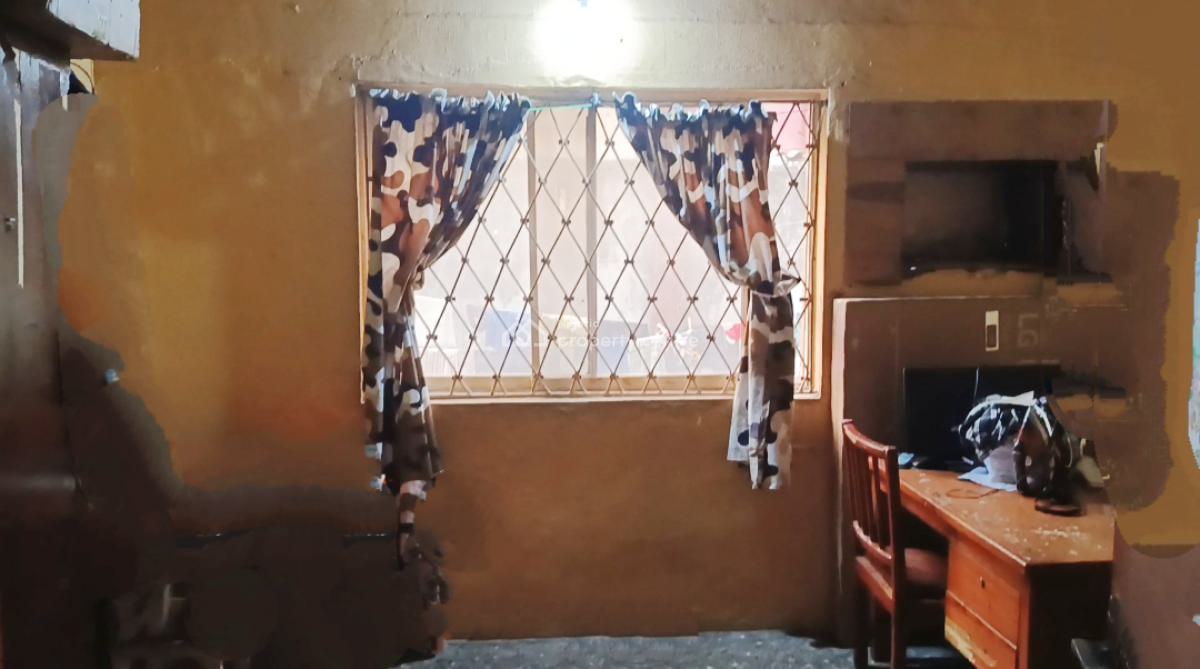 a Room Shared Apartment, Ogunlana Drive, Ikosi, Ketu, Lagos, Flat / Apartment for Rent