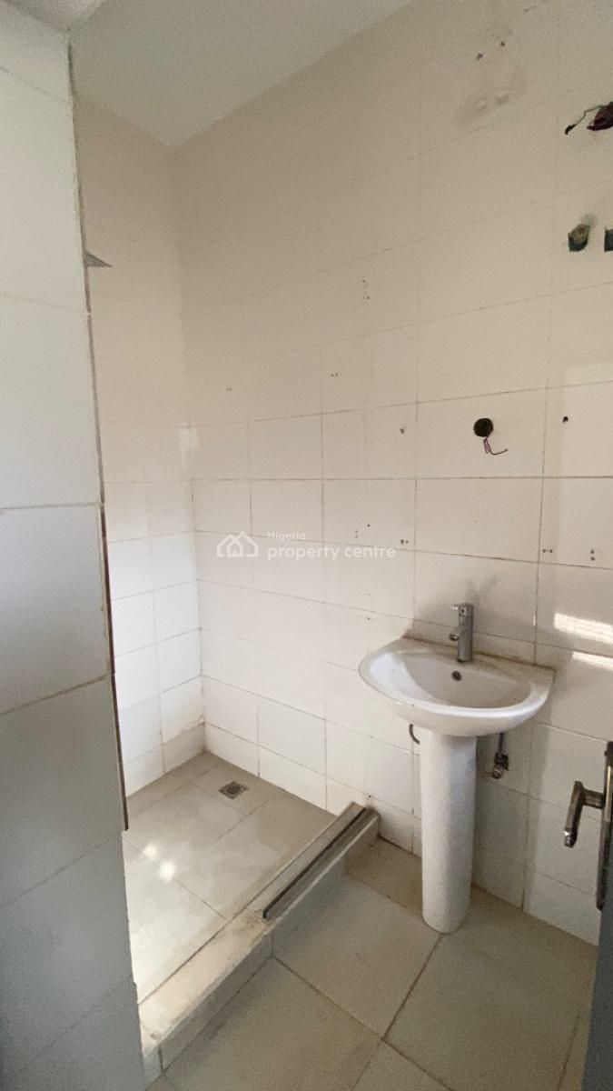 Luxury 3 Bedroom Flat, Gilmore, Jahi, Abuja, Flat / Apartment for Sale