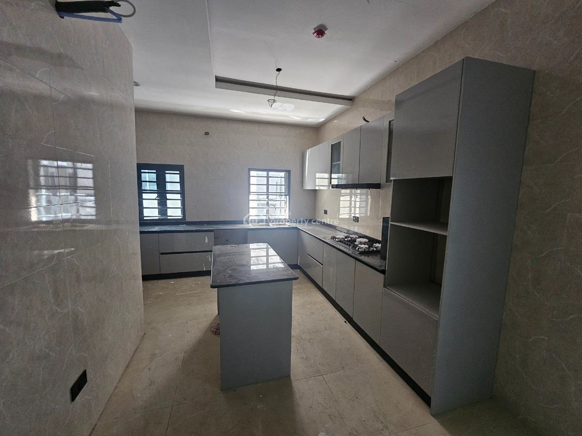 Newly Built 3-bedroom Apartment with Bq, Off Freedom Way, Lekki Phase 1, Lekki, Lagos, Flat / Apartment for Rent