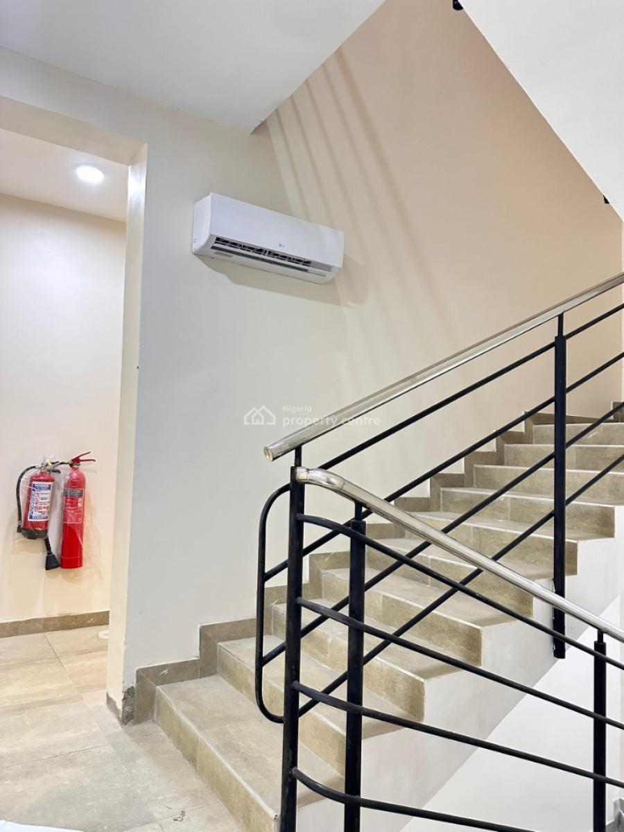 Luxury 2 Bedroom Apartment, Lekki Phase 1, Lekki, Lagos, Block of Flats for Sale