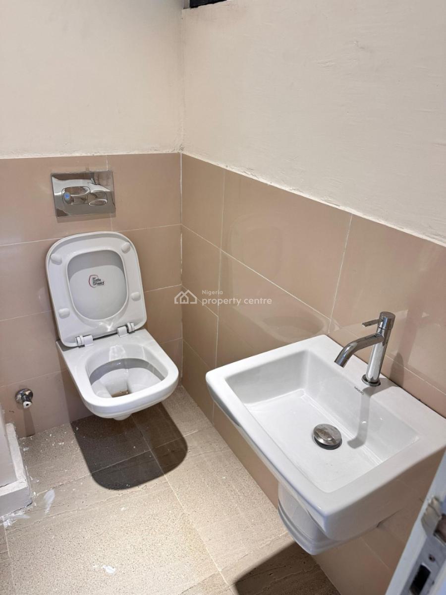 Luxury 2 Bedroom Apartment, Lekki Phase 1, Lekki, Lagos, Block of Flats for Sale