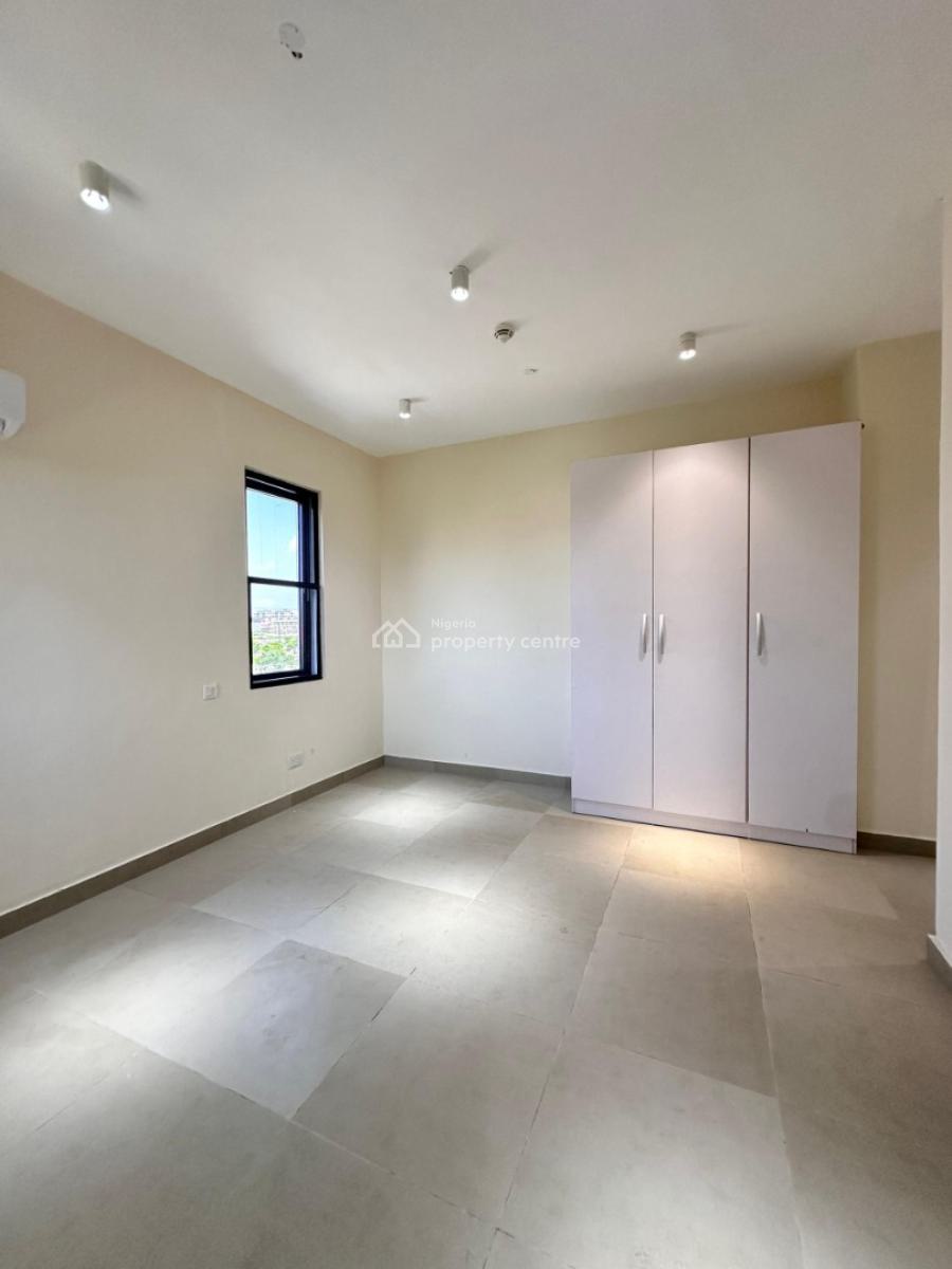 Luxury 2 Bedroom Apartment, Lekki Phase 1, Lekki, Lagos, Block of Flats for Sale