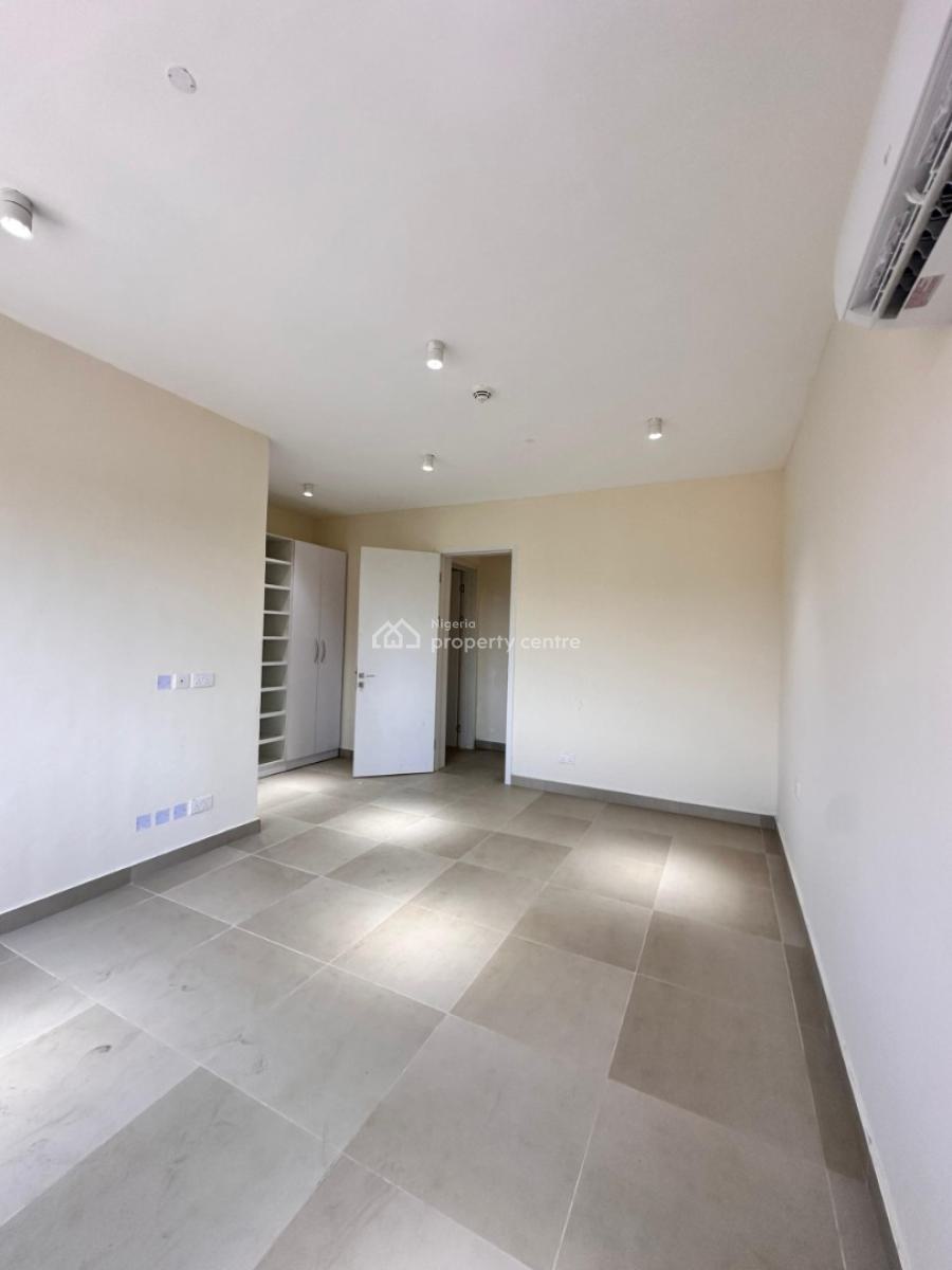 Luxury 2 Bedroom Apartment, Lekki Phase 1, Lekki, Lagos, Block of Flats for Sale