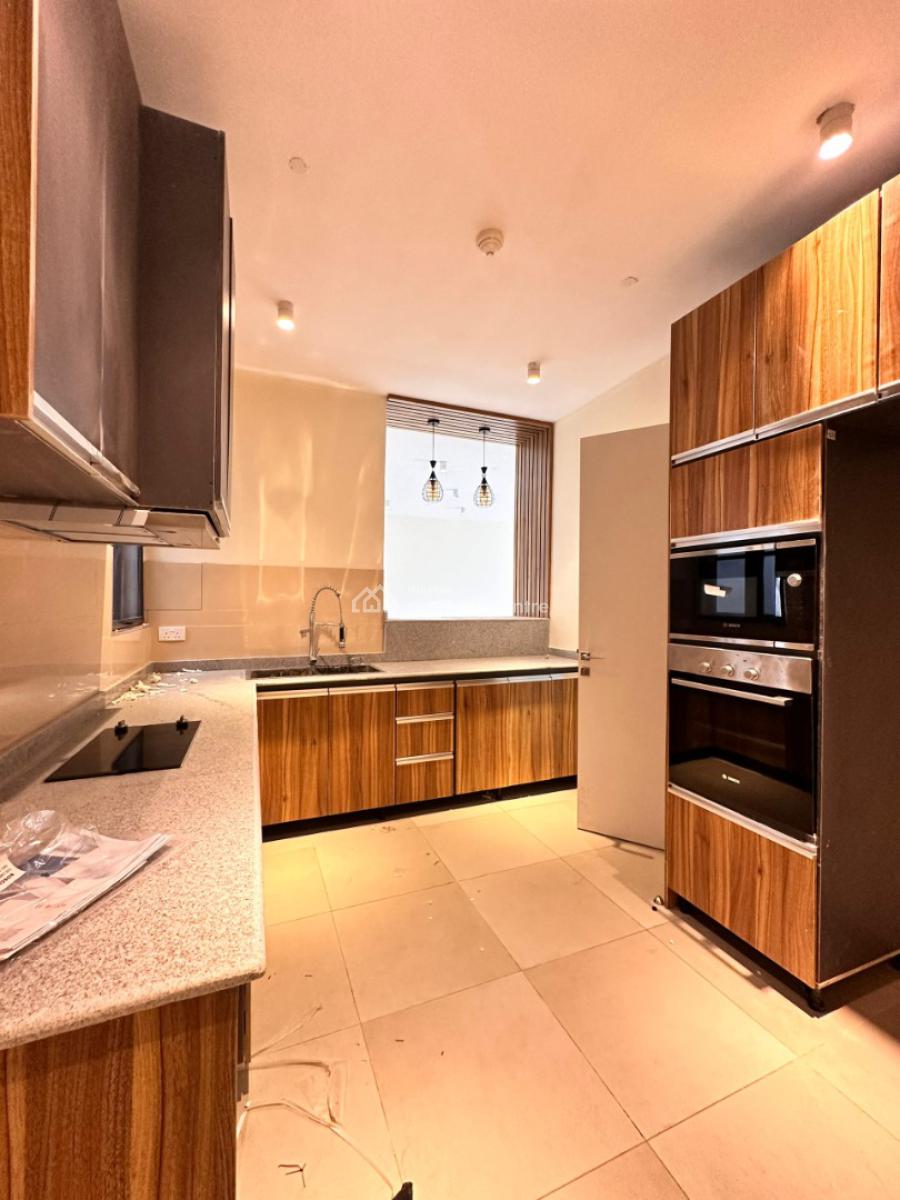 Luxury 2 Bedroom Apartment, Lekki Phase 1, Lekki, Lagos, Block of Flats for Sale