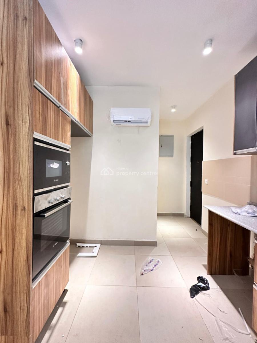 Luxury 2 Bedroom Apartment, Lekki Phase 1, Lekki, Lagos, Block of Flats for Sale