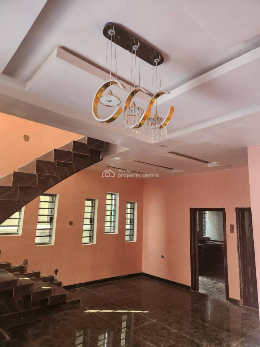 Luxurious 8 Units of 4 Bedroom Duplex, Adenuga Street, New Bodija, Ibadan, Oyo, Detached Duplex for Sale