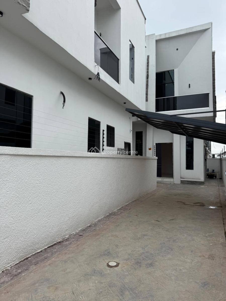 Stunning 4  Bedroom Semi- Detached Duplex in a Secure Location, Orchid, Lekki, Lagos, Semi-detached Duplex for Sale