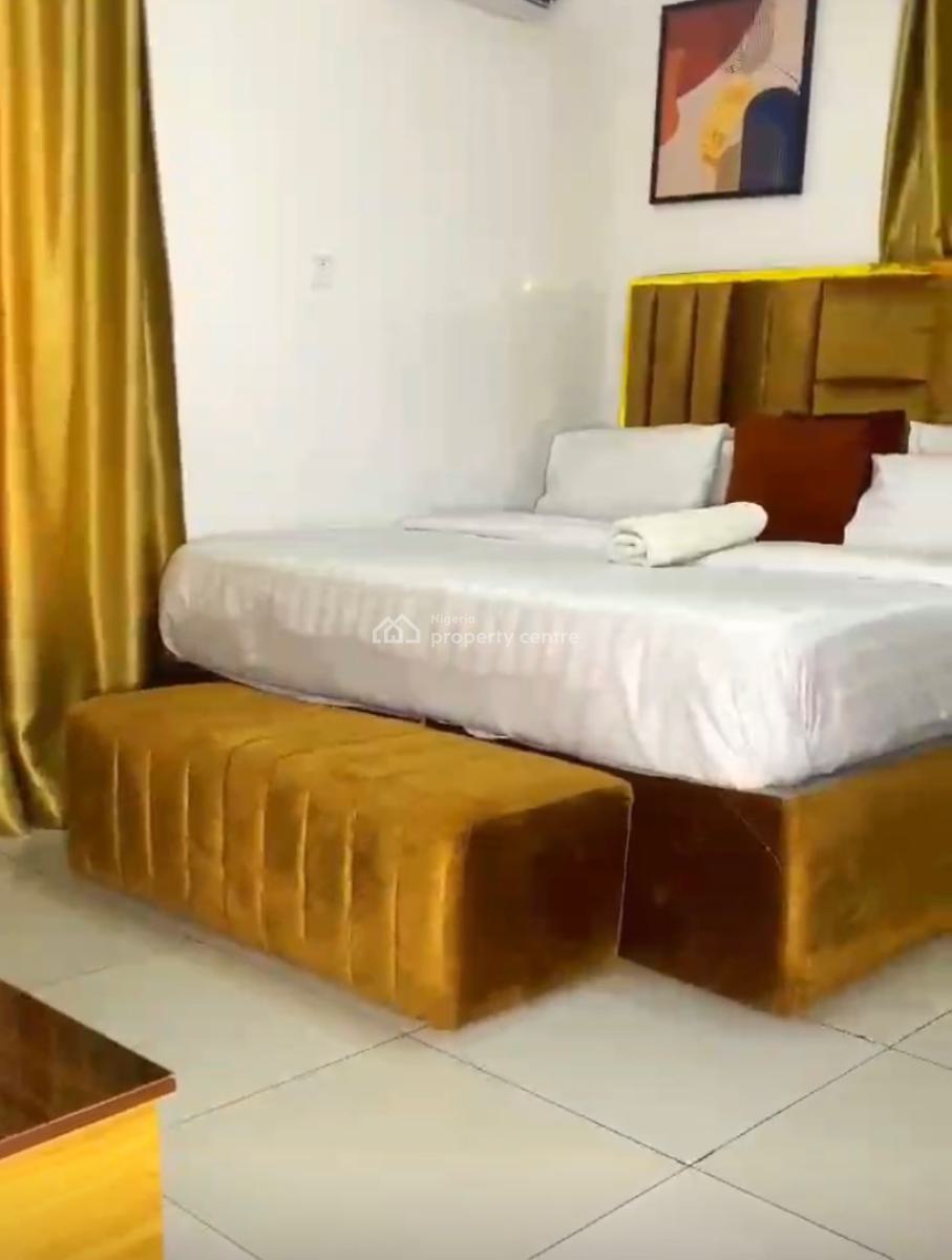 2 Bedroom Apartment, Lekki Phase 1, Lekki, Lagos, Flat / Apartment Short Let
