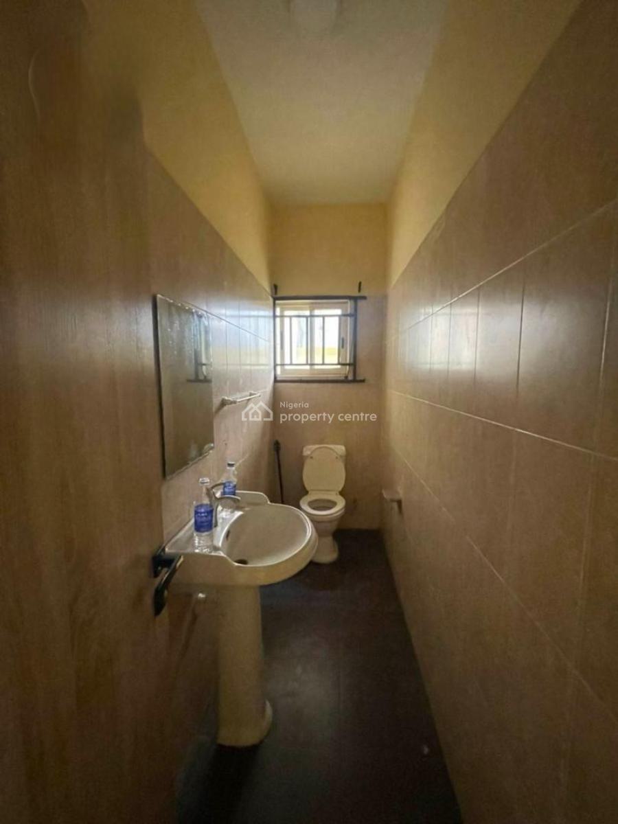 Standard 3 Bedroom Apartment, Ikota, Lekki, Lagos, Flat / Apartment for Rent