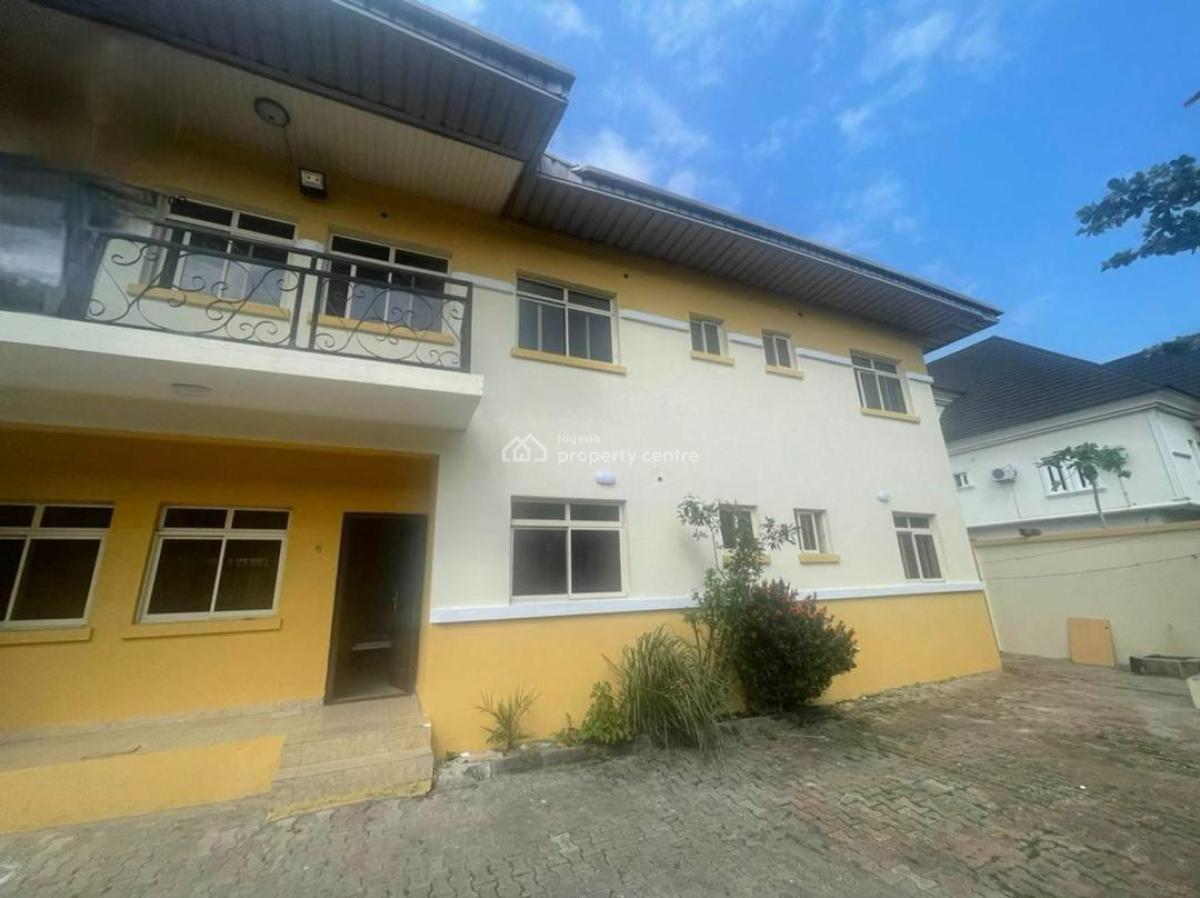 Standard 3 Bedroom Apartment, Ikota, Lekki, Lagos, Flat / Apartment for Rent