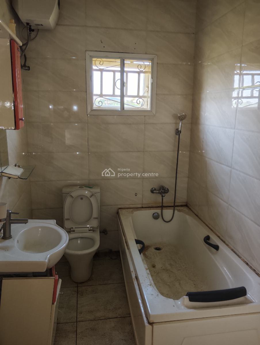 Corner Piece 4 Bedrooms Terraced Duplex with Bq, Mandakira Crescent, Durumi, Abuja, Terraced Duplex for Rent