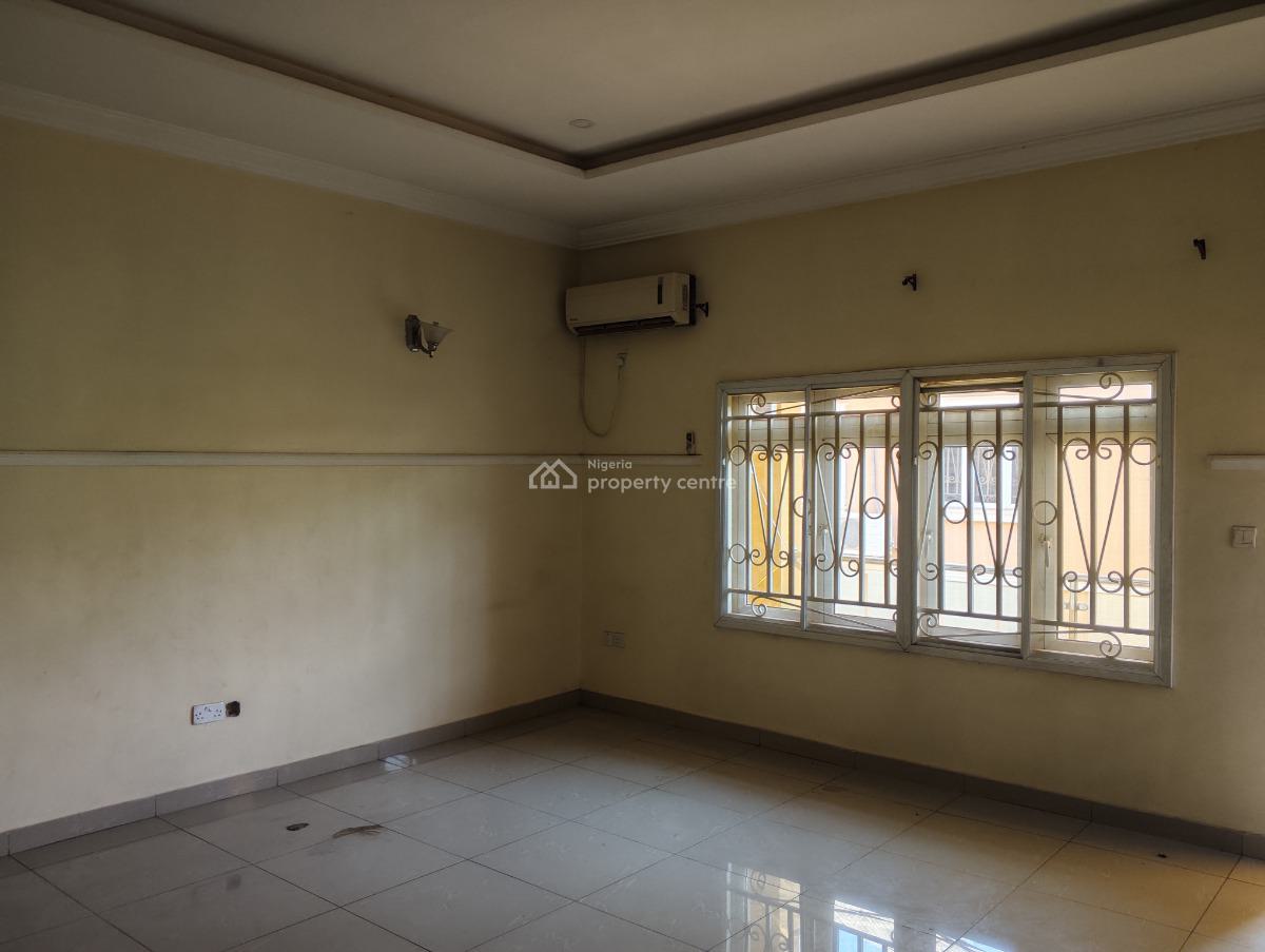 Corner Piece 4 Bedrooms Terraced Duplex with Bq, Mandakira Crescent, Durumi, Abuja, Terraced Duplex for Rent