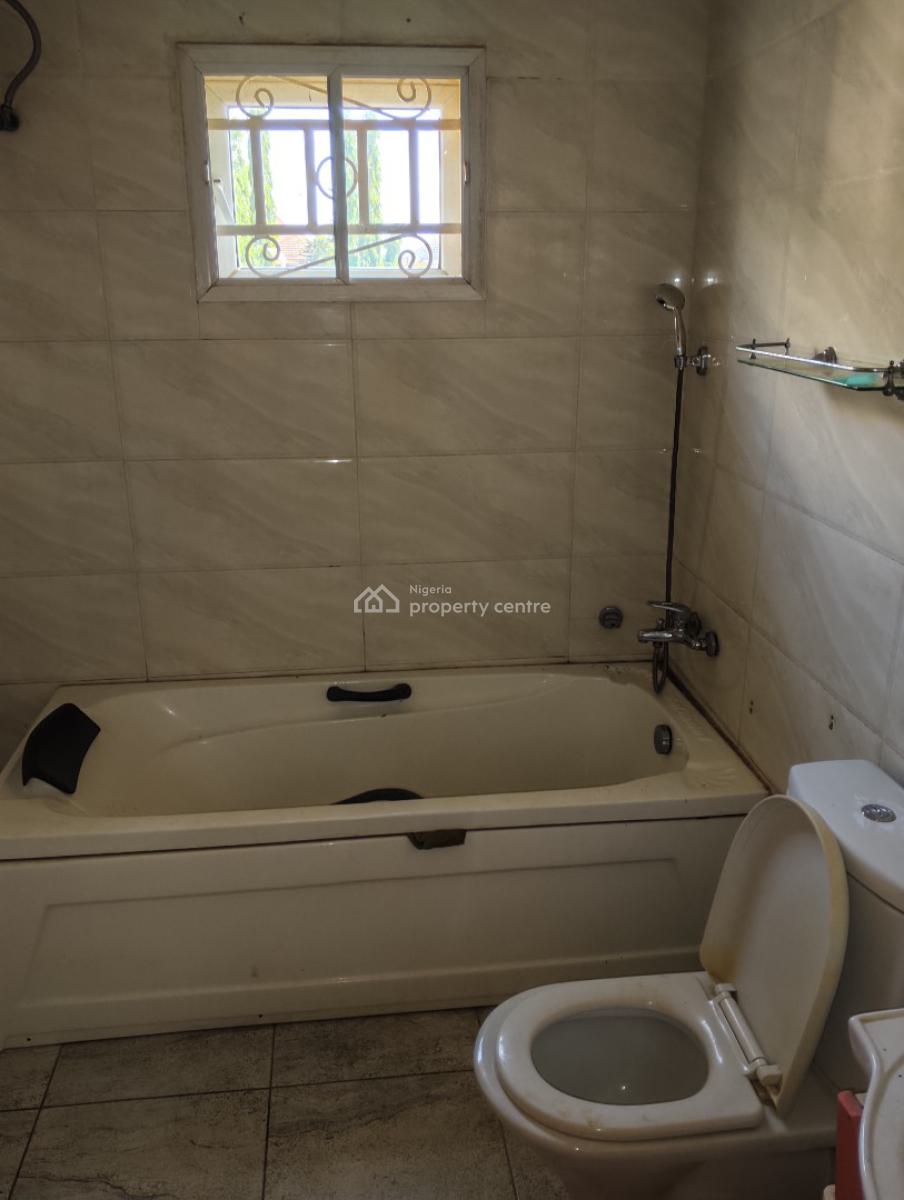 Corner Piece 4 Bedrooms Terraced Duplex with Bq, Mandakira Crescent, Durumi, Abuja, Terraced Duplex for Rent