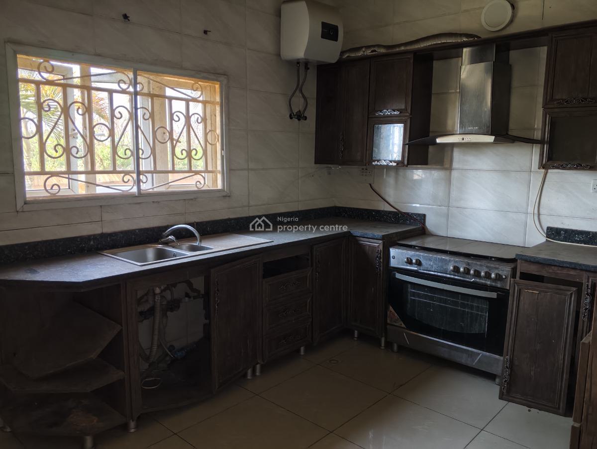 Corner Piece 4 Bedrooms Terraced Duplex with Bq, Mandakira Crescent, Durumi, Abuja, Terraced Duplex for Rent