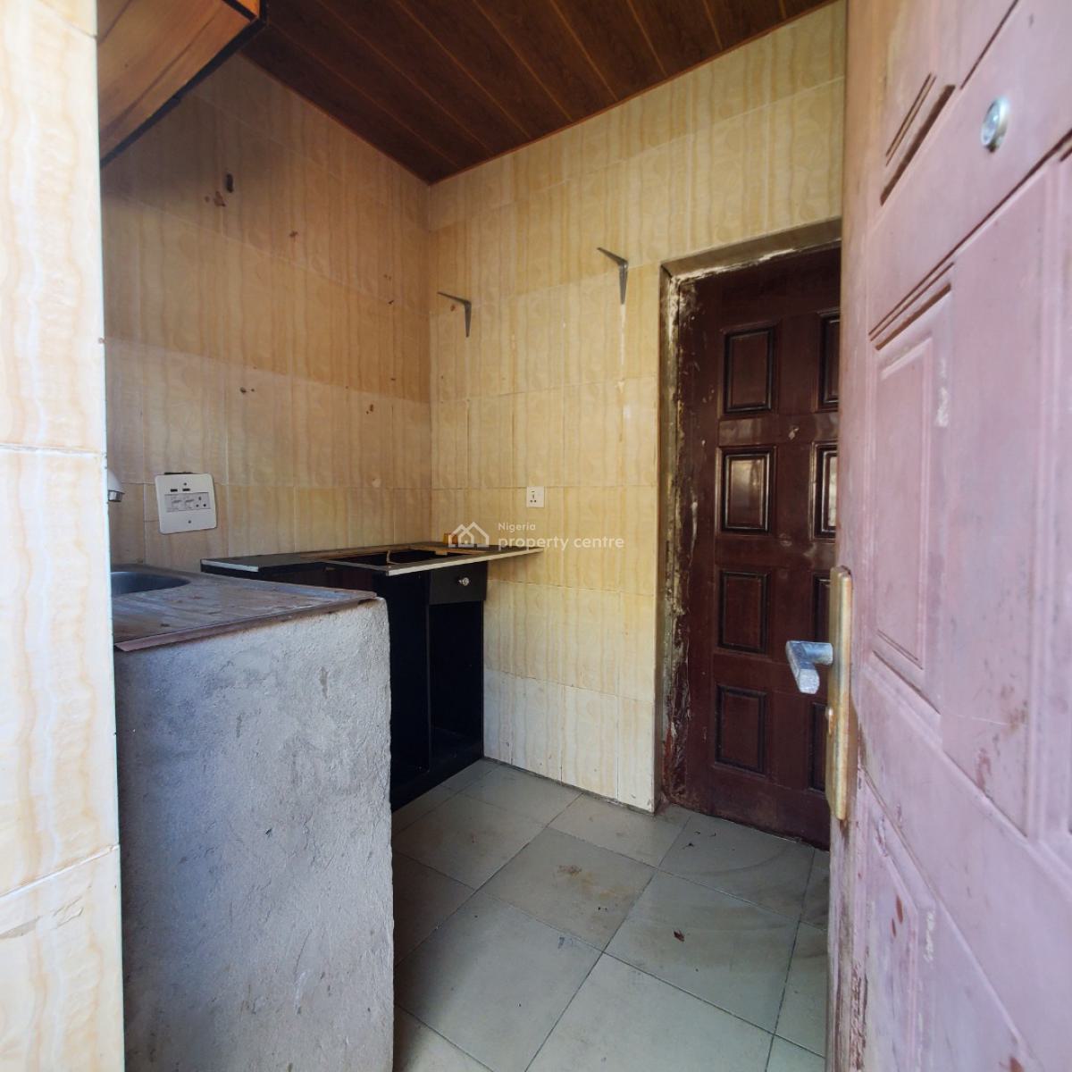 Spacious 1 Bedroom Flat, Theranex, Sangotedo, Ajah, Lagos, Mini Flat (room and Parlour) for Rent