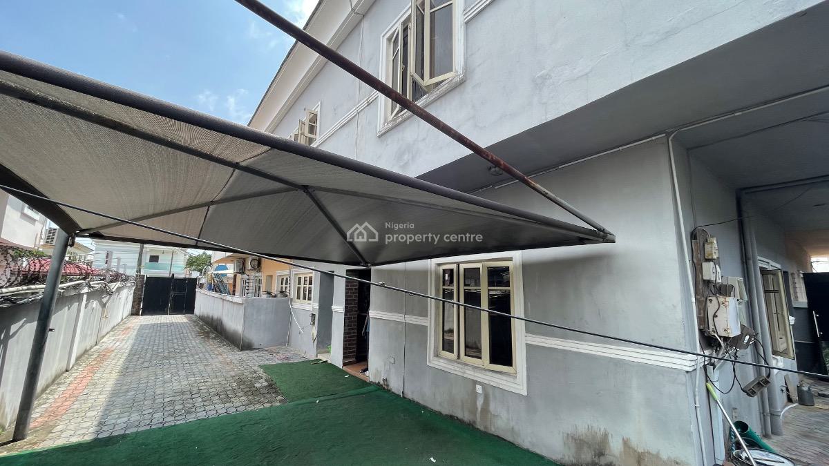 4 Bedroom Semi Detached House with Bq, Lekki Phase 1, Lekki, Lagos, Semi-detached Duplex for Sale