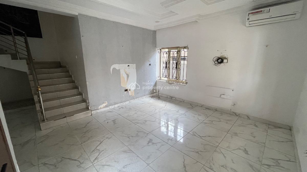 4 Bedroom Semi Detached House with Bq, Lekki Phase 1, Lekki, Lagos, Semi-detached Duplex for Sale