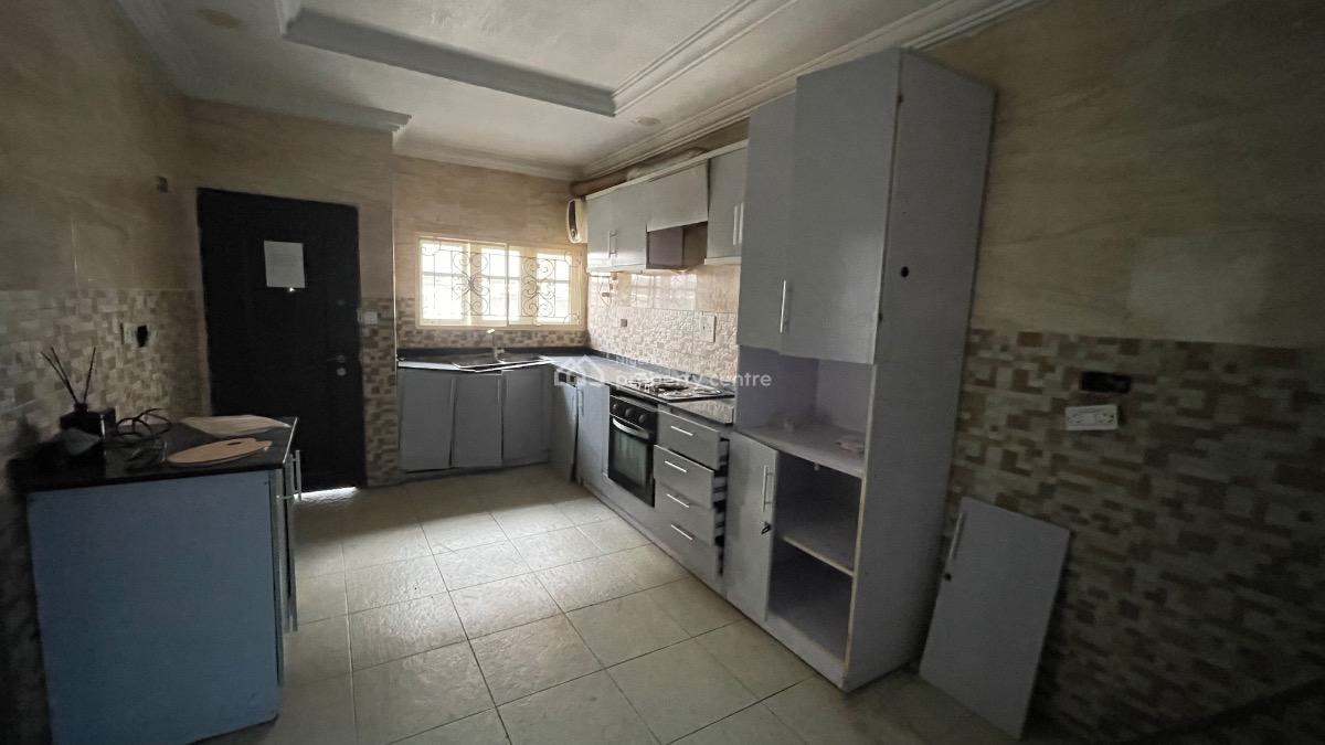 4 Bedroom Semi Detached House with Bq, Lekki Phase 1, Lekki, Lagos, Semi-detached Duplex for Sale