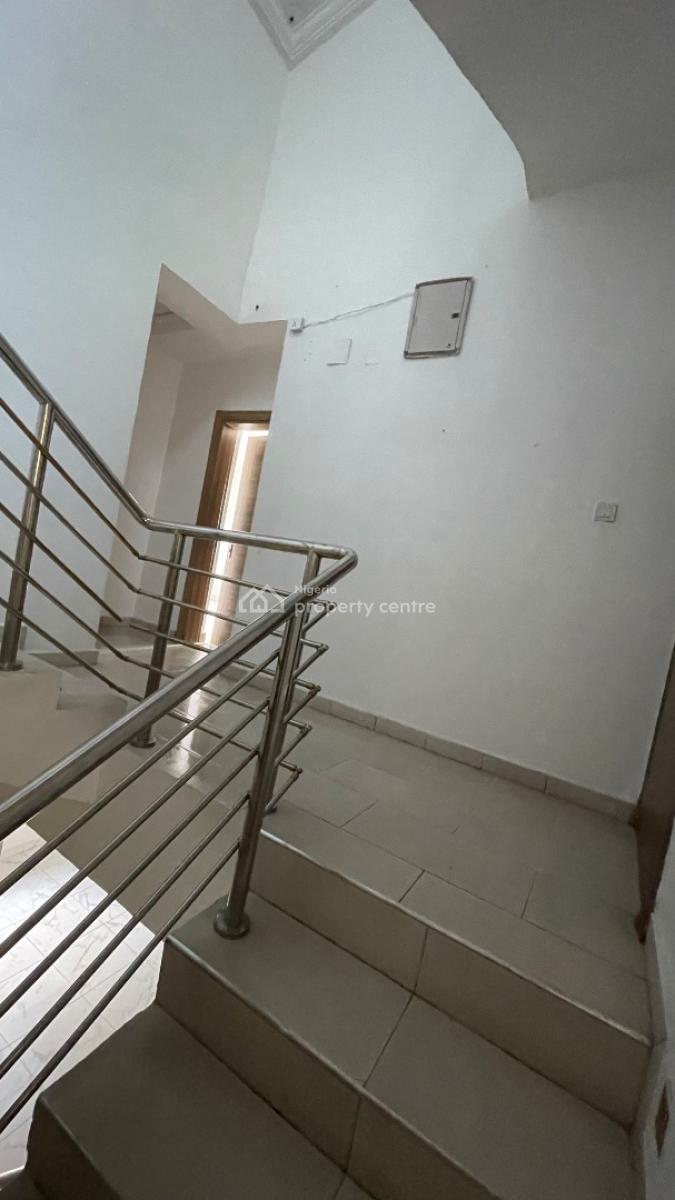 4 Bedroom Semi Detached House with Bq, Lekki Phase 1, Lekki, Lagos, Semi-detached Duplex for Sale