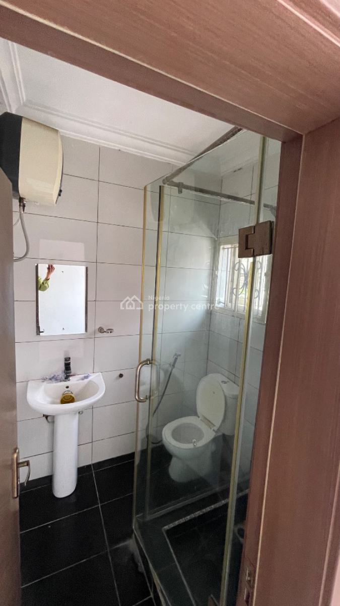 4 Bedroom Semi Detached House with Bq, Lekki Phase 1, Lekki, Lagos, Semi-detached Duplex for Sale