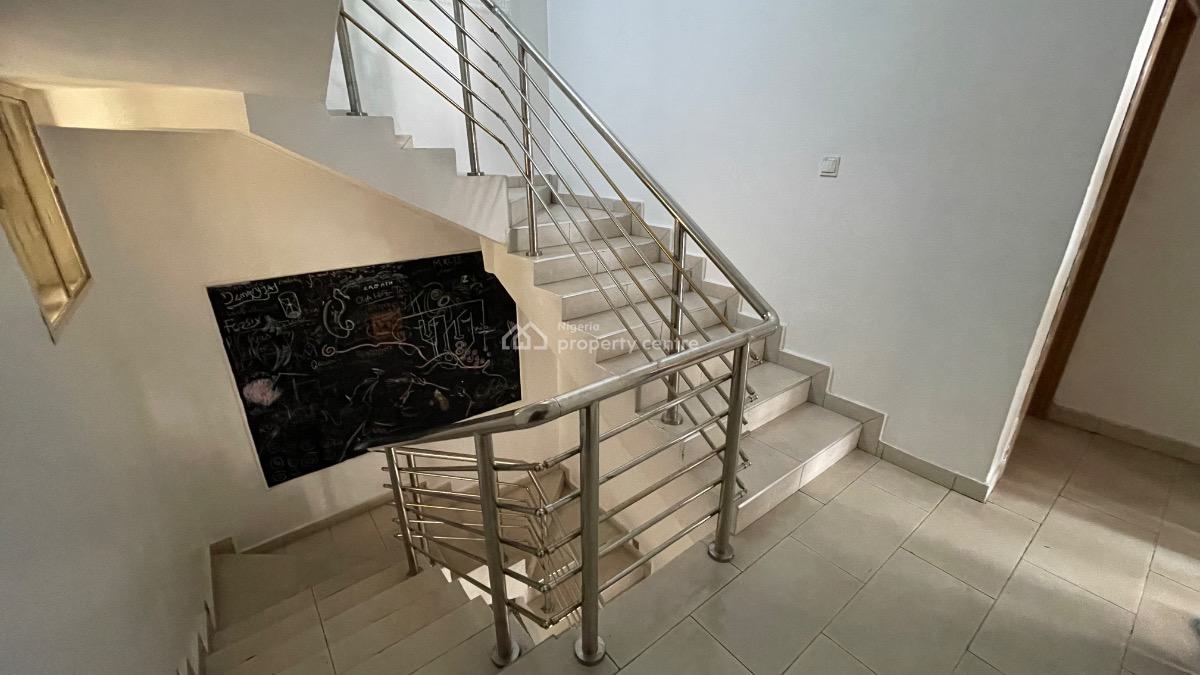 4 Bedroom Semi Detached House with Bq, Lekki Phase 1, Lekki, Lagos, Semi-detached Duplex for Sale