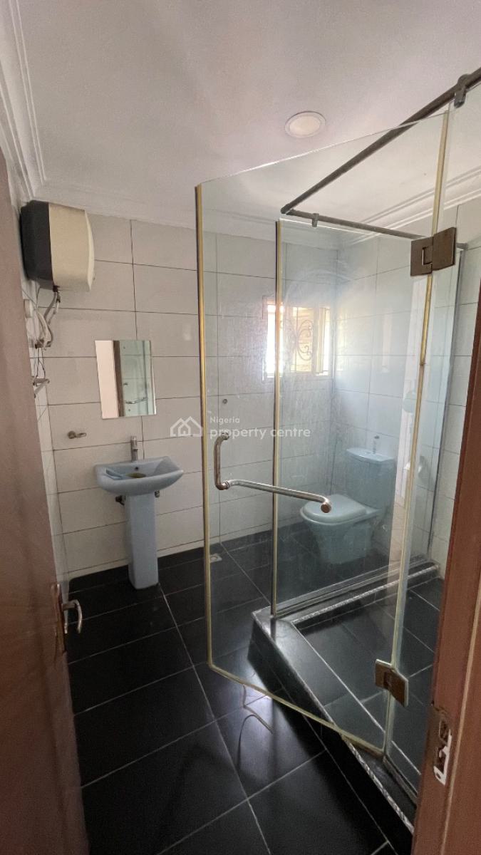 4 Bedroom Semi Detached House with Bq, Lekki Phase 1, Lekki, Lagos, Semi-detached Duplex for Sale