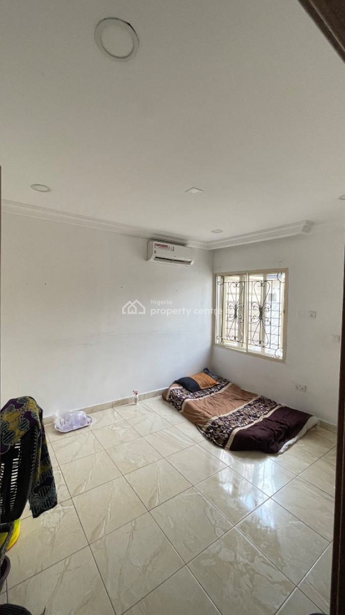 4 Bedroom Semi Detached House with Bq, Lekki Phase 1, Lekki, Lagos, Semi-detached Duplex for Sale