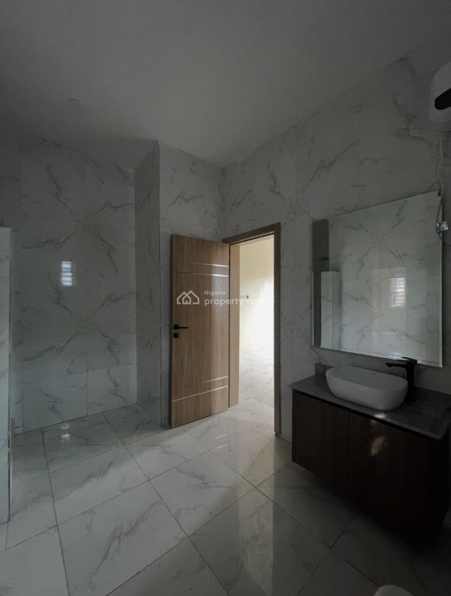 4 Bedroom Apartment, Ologolo, Lekki, Lagos, Flat / Apartment for Rent